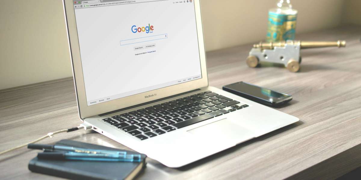 The Importance of SEO and SEM in the UAE Market: What Students Need to Learn